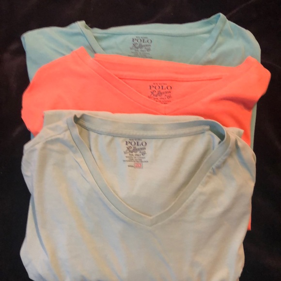 Bundle of 3 V neck T shirts - Picture 1 of 4
